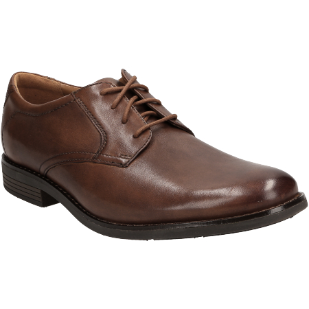 clarks brown shoes