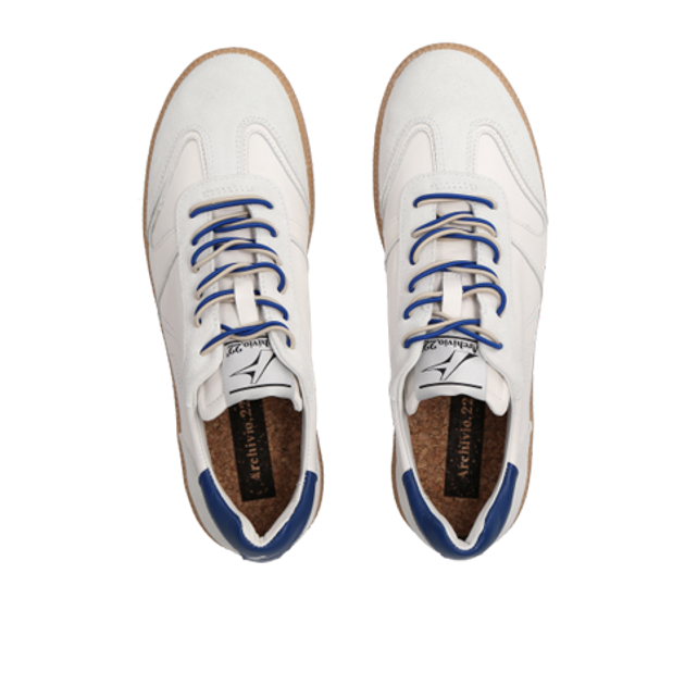 Archivio 22 D-LACE sneaker in white