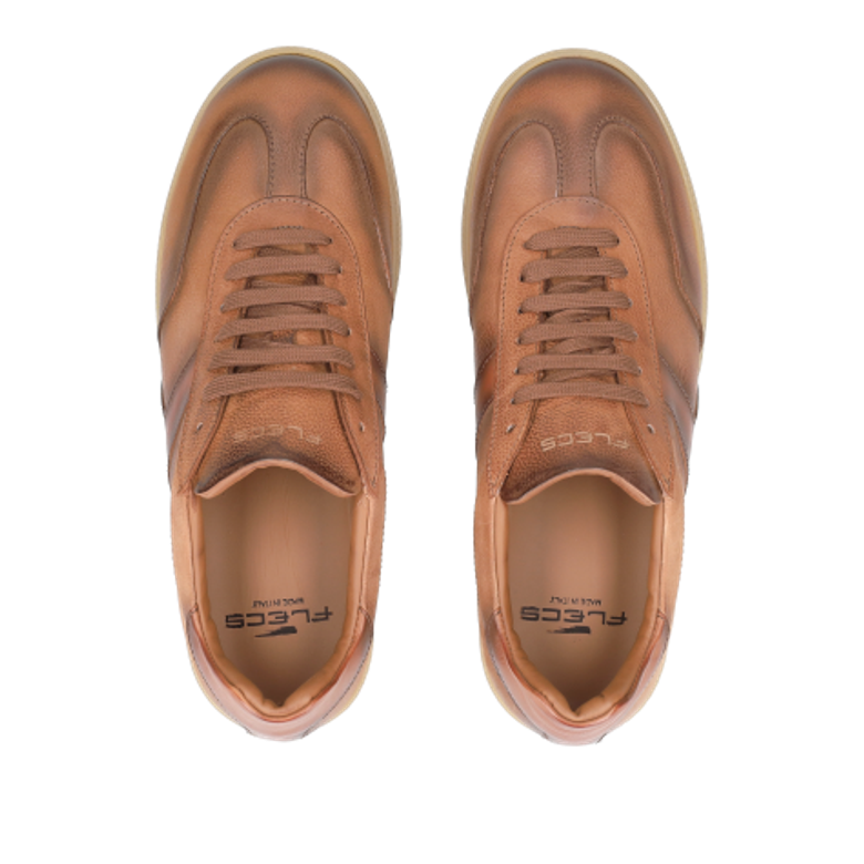 Flecs A800-10 sneaker in brown