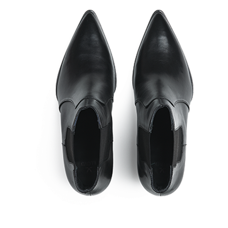 Lloyd 25-167-00 AMARA 410 ankle boots in black