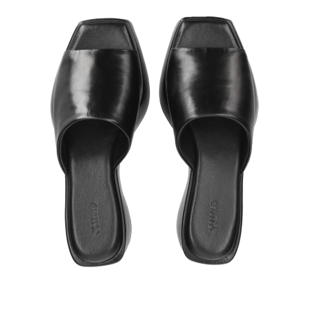 Lloyd 16-667-00 VEGAN MUSE sandals in black