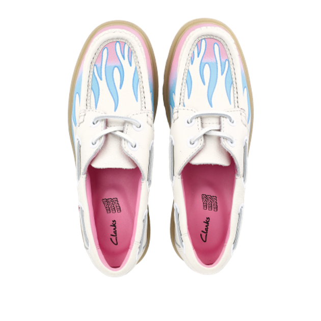 Clarks Cleyhill Fire x Bisous Schnürschuhe in weiß