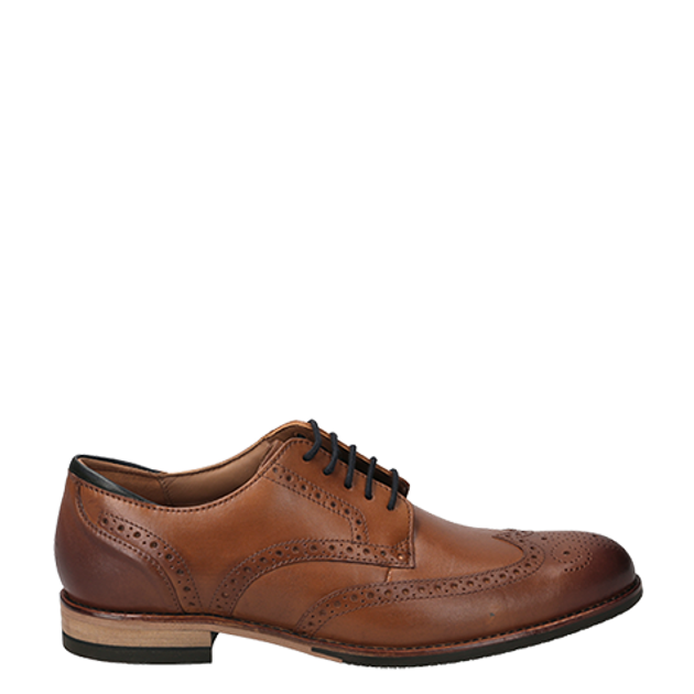 Clarks Craft Arlo Limit Tan lace-up shoes in brown