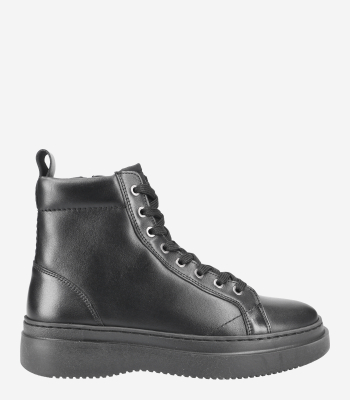 Timberland A5S5M Seneca Bay Leather Chukka Lace-up boots in black