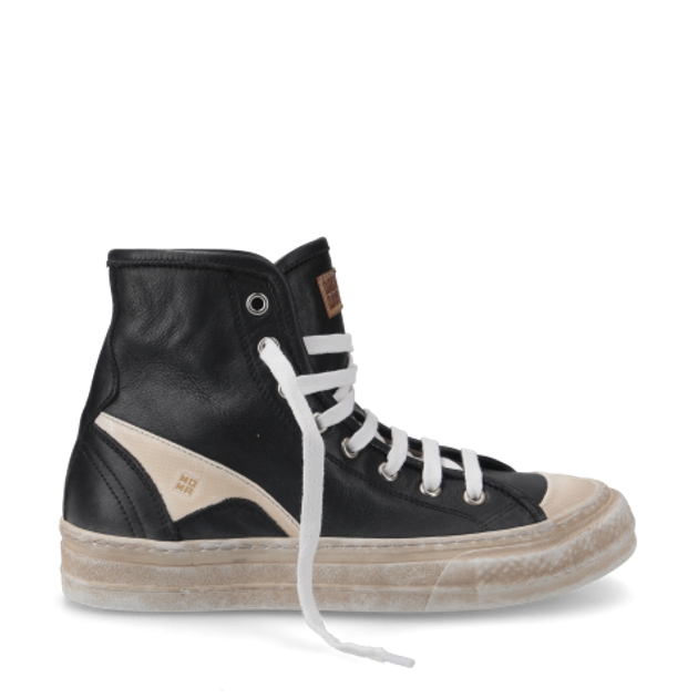 Moma 29402B-GP sneaker in black