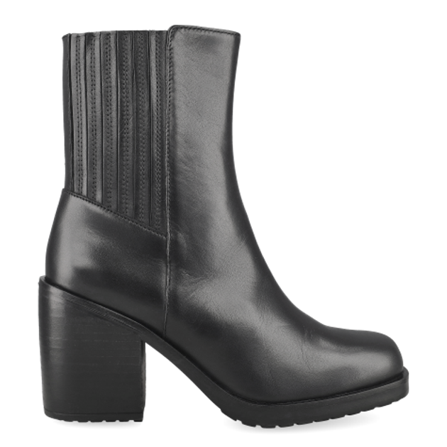 Lloyd 26-006-00 ARIA 315 Ankle Boots in Black