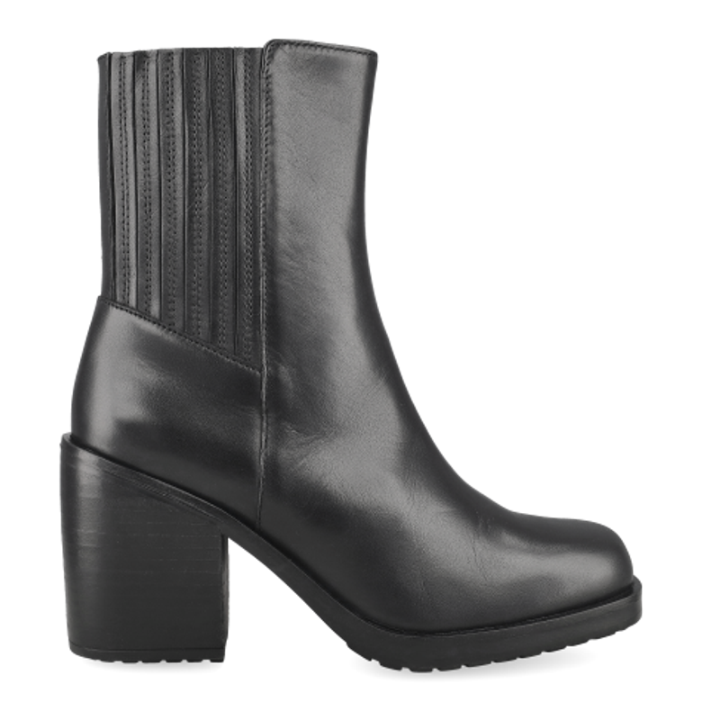 Lloyd 26-006-00 ARIA 315 Ankle Boots in Black
