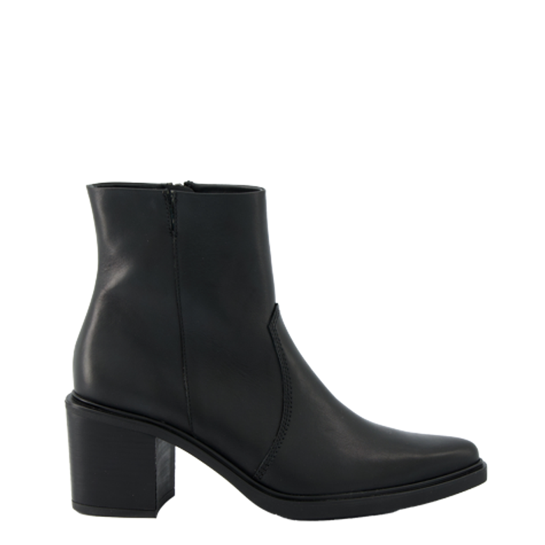Paul Green 8244-008 ankle boots in black