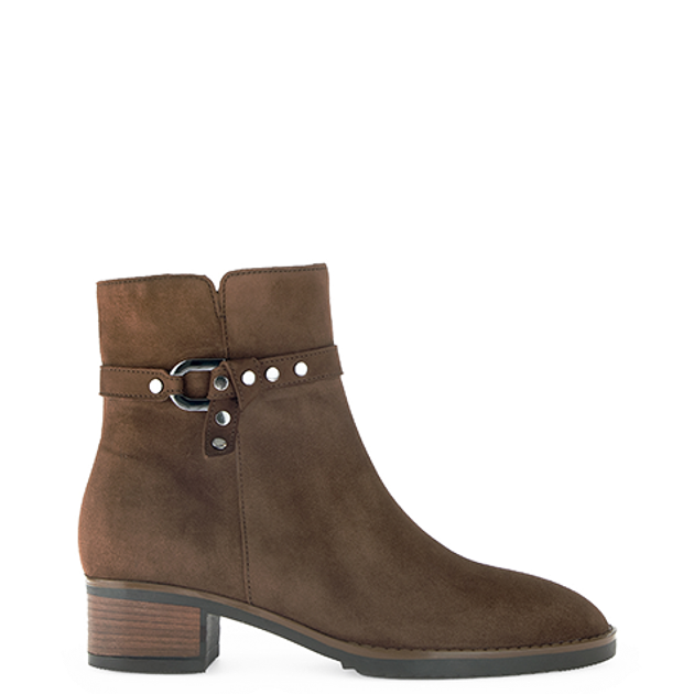 Gabor 5.511.14 ankle boots in brown