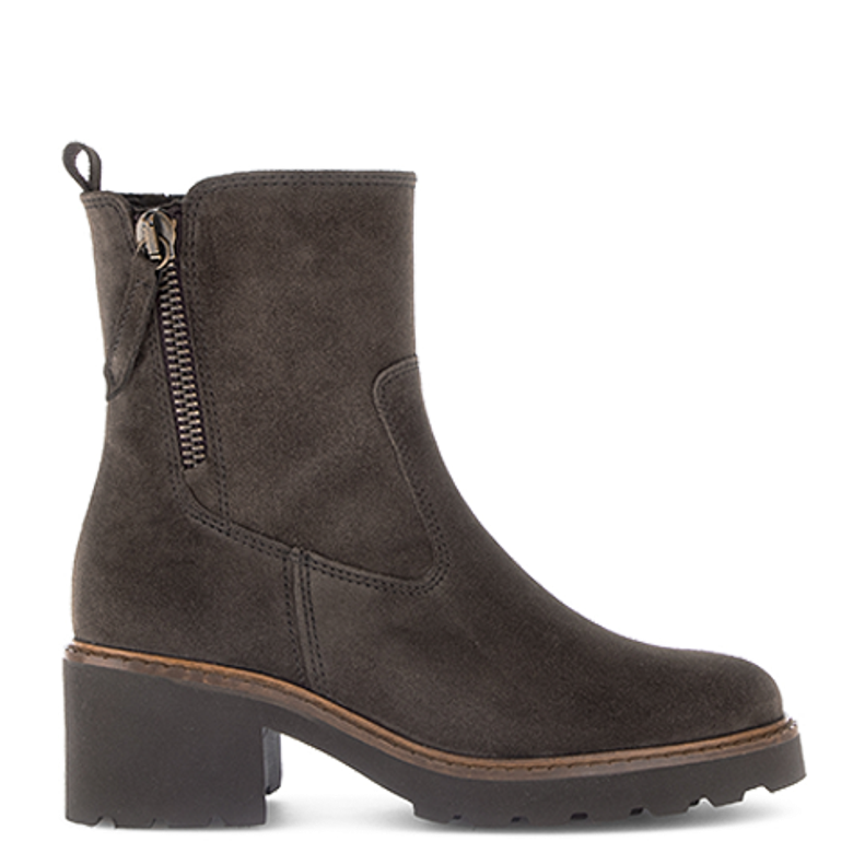 Gabor 6.631.43_7 ankle boots in brown