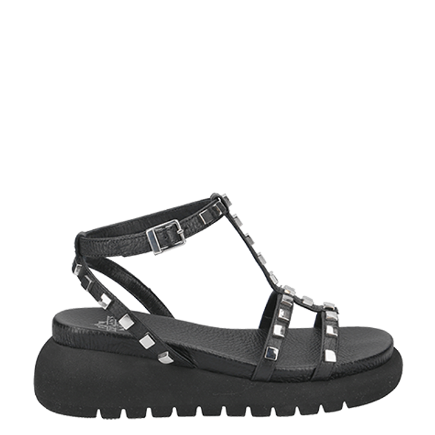 Truman's 9753 103 NERO sandals in black