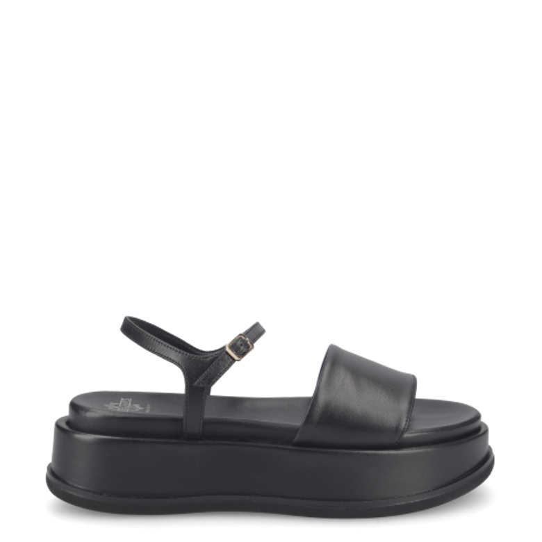 Truman's 9975 204 NERO sandals in black