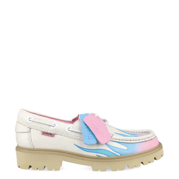 Clarks Cleyhill Fire x Bisous Schnürschuhe in weiß