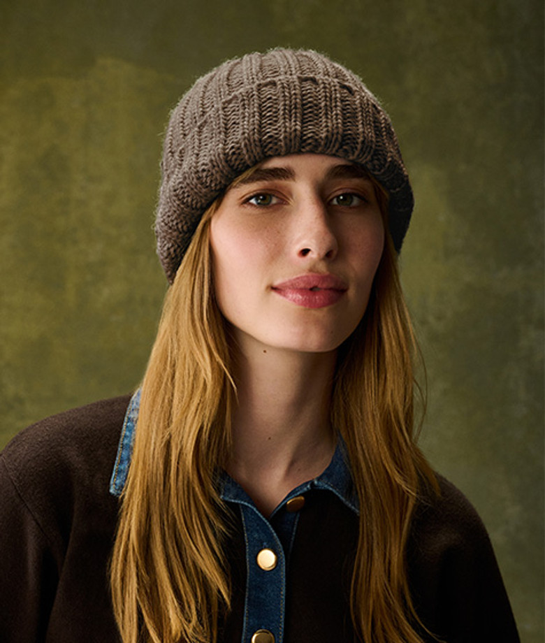 Donna Carolina 58.CAP.001-003 COGNAC Hats & Scarves in Brown