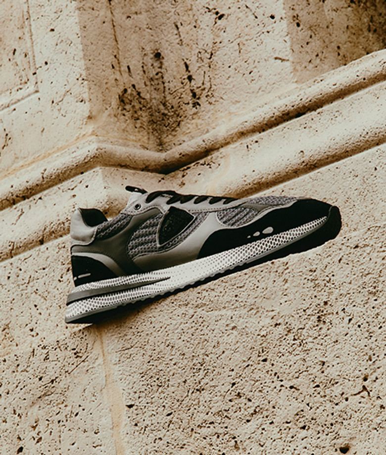 Philippe Model OLYMPIQUE LOW sneaker in black