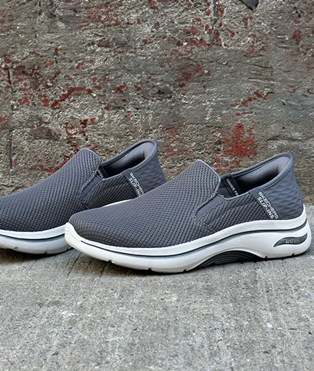 Skechers 216600 CHAR GO WALK ARCH FIT 2.0 slip-on shoe in gray