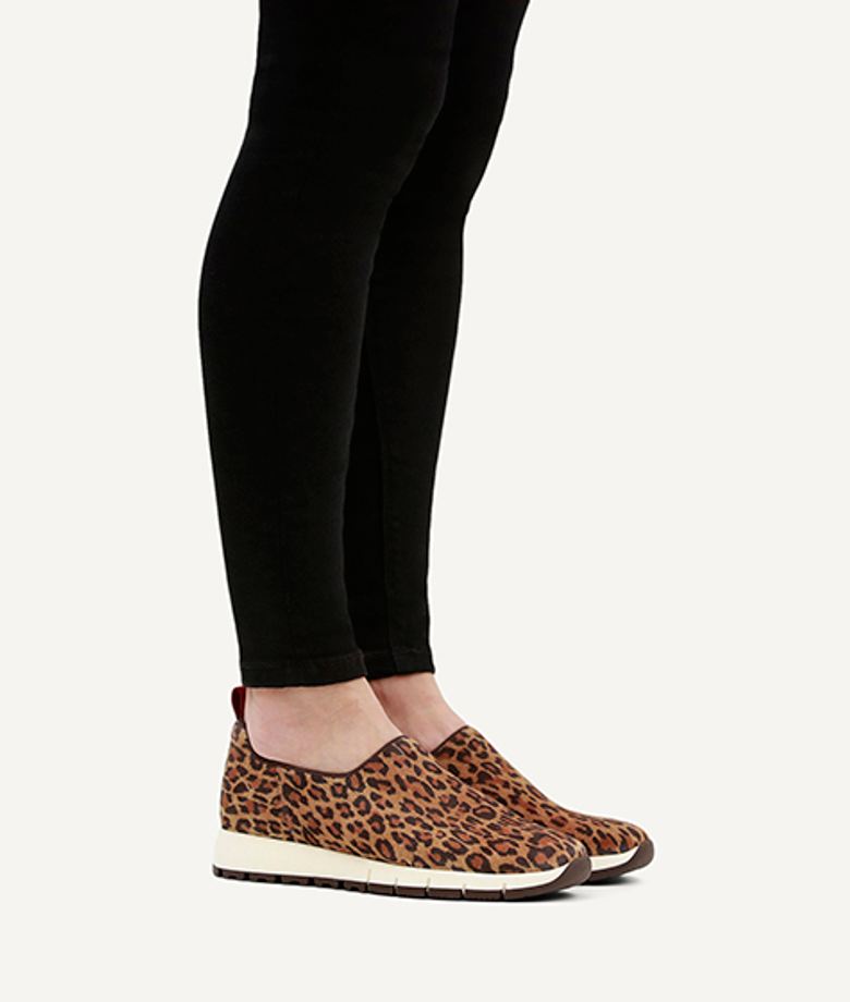 Peter Kaiser 74703 LEATHER STRETCH sneaker in brown