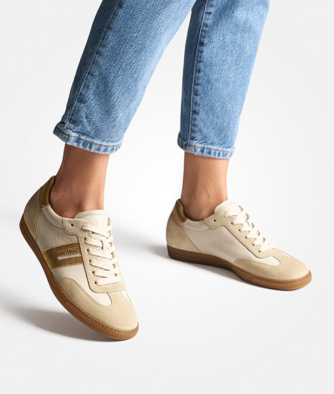 GOLDEN  PEINT SNEAKERS スニーカー 35サイズ New Balance 740 | Foot Locker