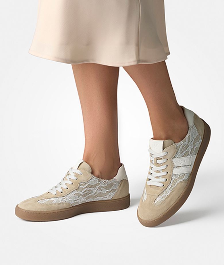 Paul Green 5457-027 sneaker in beige