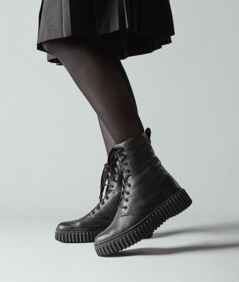 Clarks Torhill Style 26182918 4 Boots in black