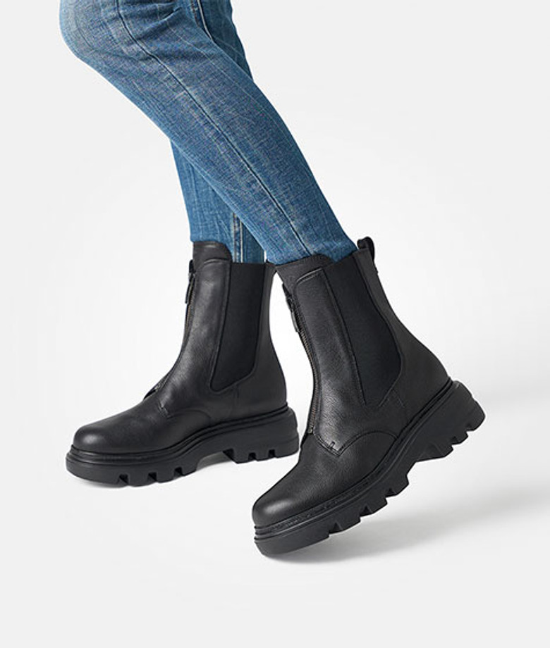 Paul Green 8287-000 Boots in Black