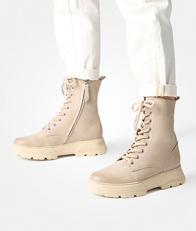 Paul Green 8260-018 boots in beige