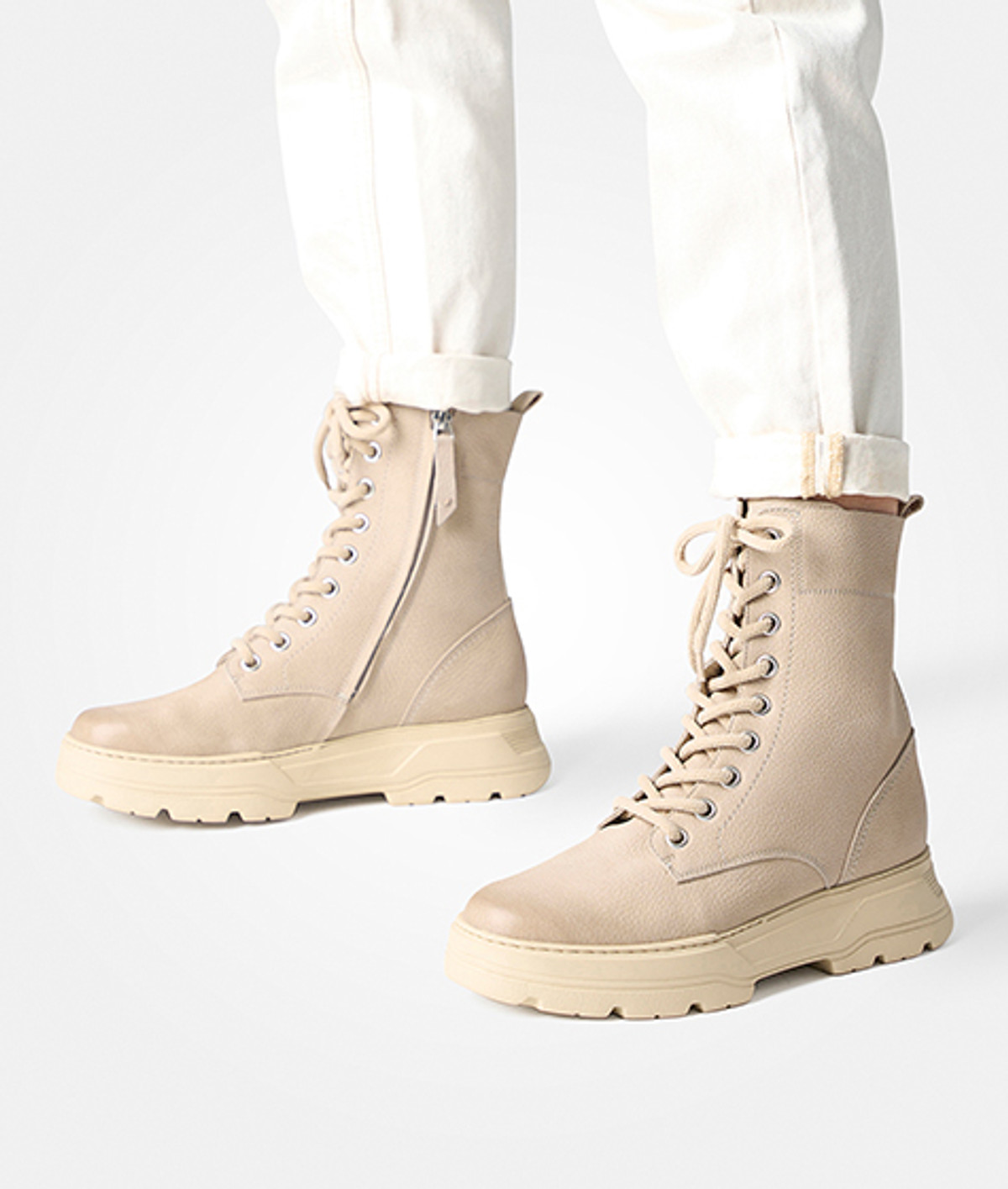 PAUL GREEN Enkelboots Dames 9017 Maat: 41 Materiaal: Suède Kleur: Bruin PAUL GREEN Enkelboots Dames 9017 Maat: 41 Materiaal: Suède Kleur: Bruin