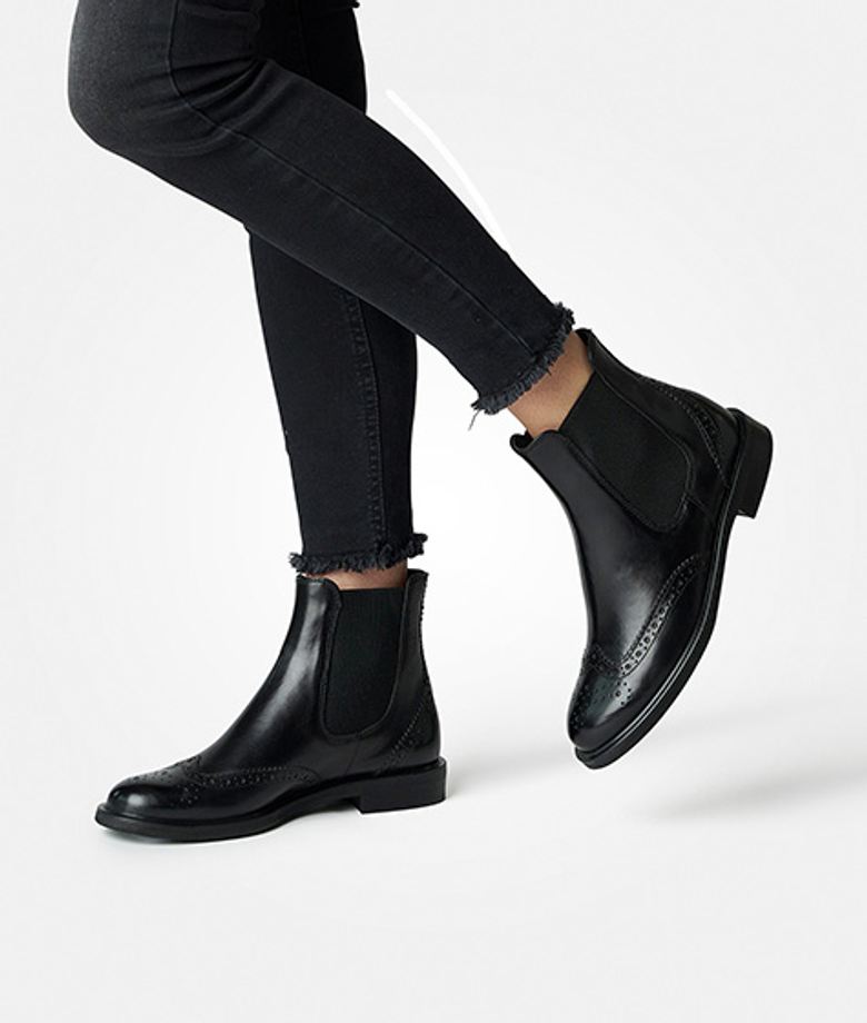 Paul Green 8070-024 ankle boots in black