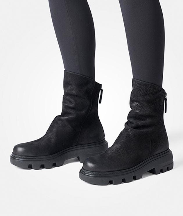 Paul Green 8253-018 ankle boots in black