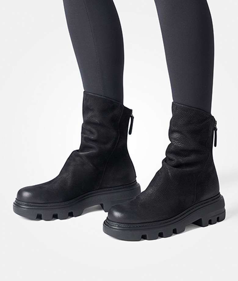 Paul Green 8253-010 ankle boots in black