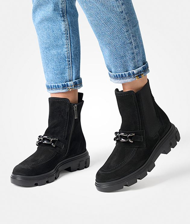 Paul Green 8261-028 ankle boots in black