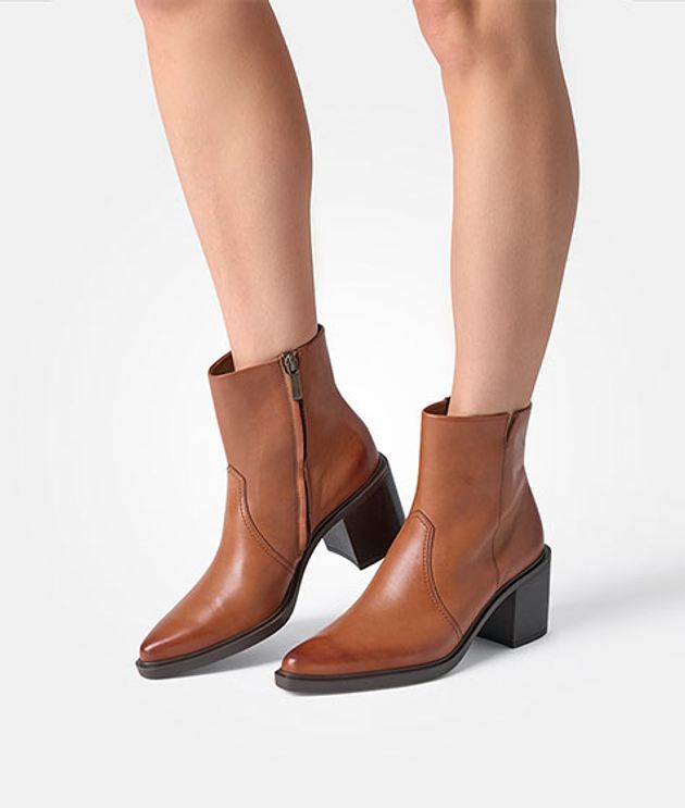 Paul Green 8244-018 ankle boots in brown