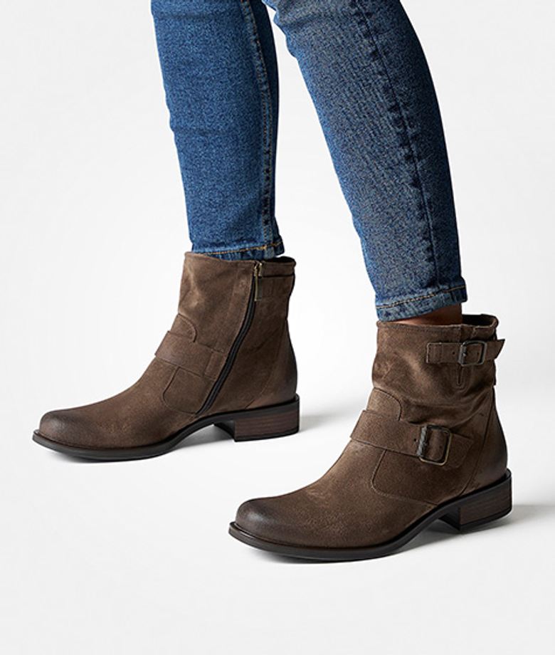 Paul Green 8279-006 ankle boots in brown