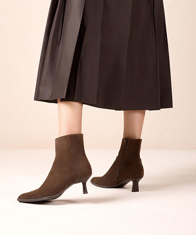 Unisa LOMAS_BS BROWN Ankle Boots in Brown