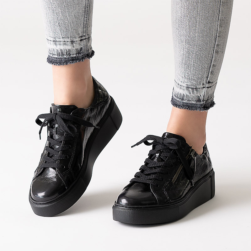 Paul green hot sale black sneakers