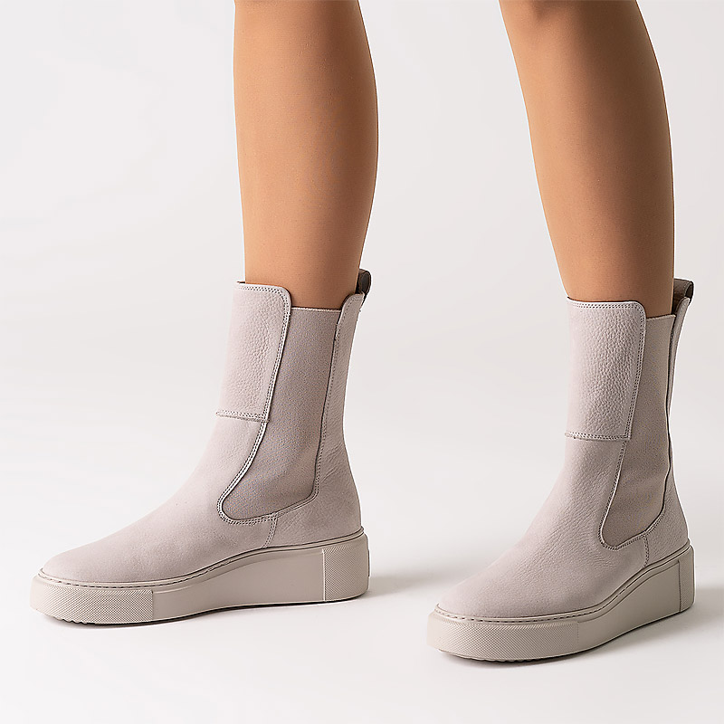 Light gray best sale chelsea boots