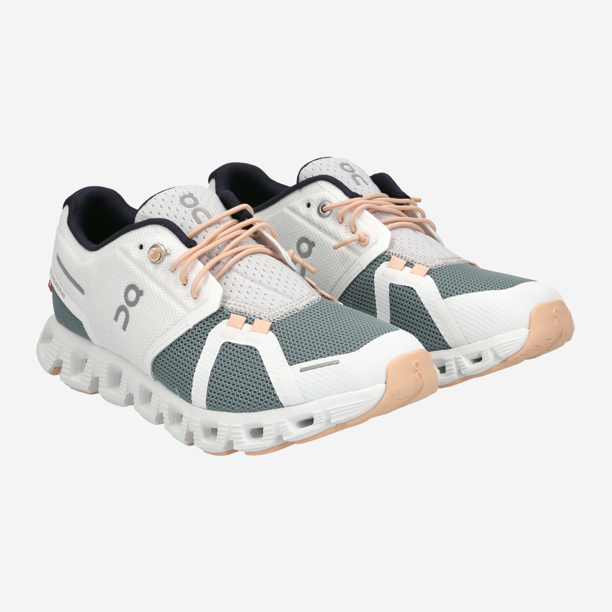 On 69.98856 Cloud Push Sneakers in white,combined buy online