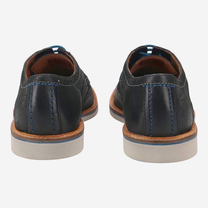 Clarks AtticusLTLimit - Black - Side view