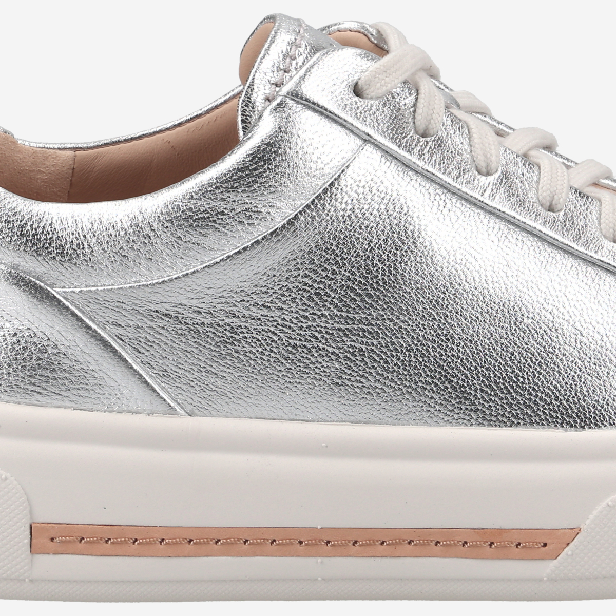 Clarks cheap sneakers silver