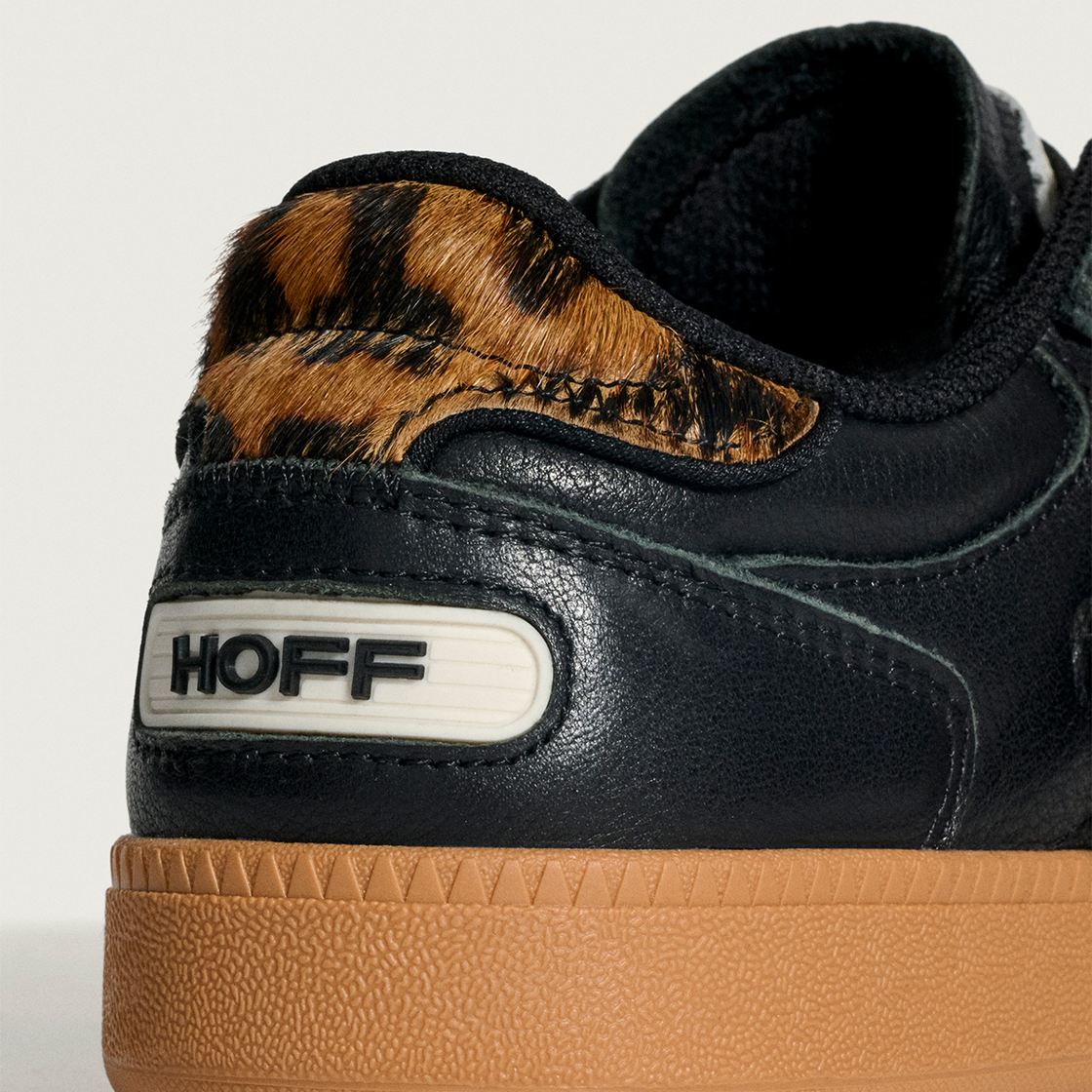 THE HOFF BRAND ALLEY - Black / Leo - Front view