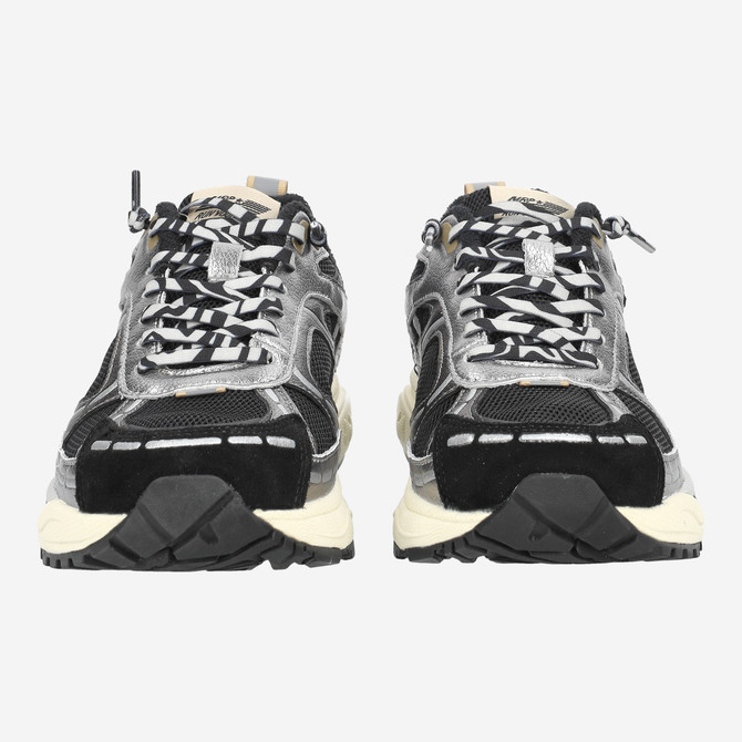 MRP MRP01 - Black, Zebra - Front view