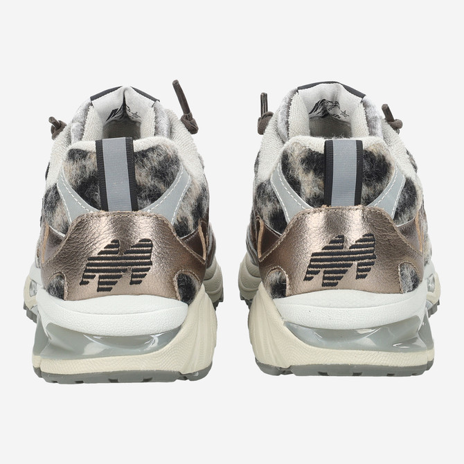 MRP MRP01 - Black, Leo, Metallic - Side view