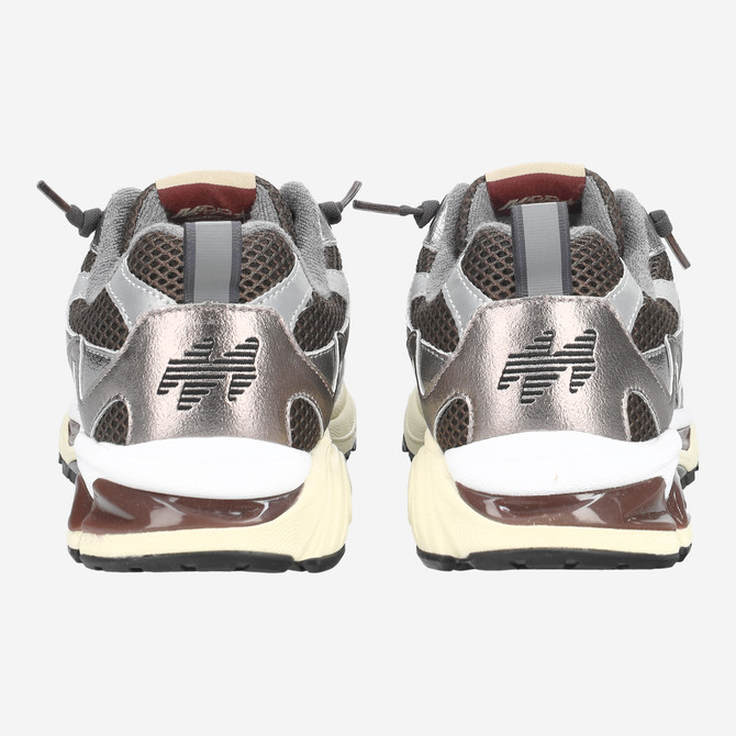MRP MRP01 - Brown / Silver - Side view