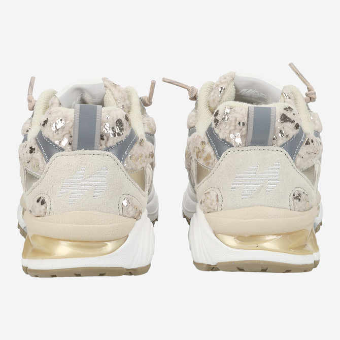 MRP MRP01 - Gold - Side view