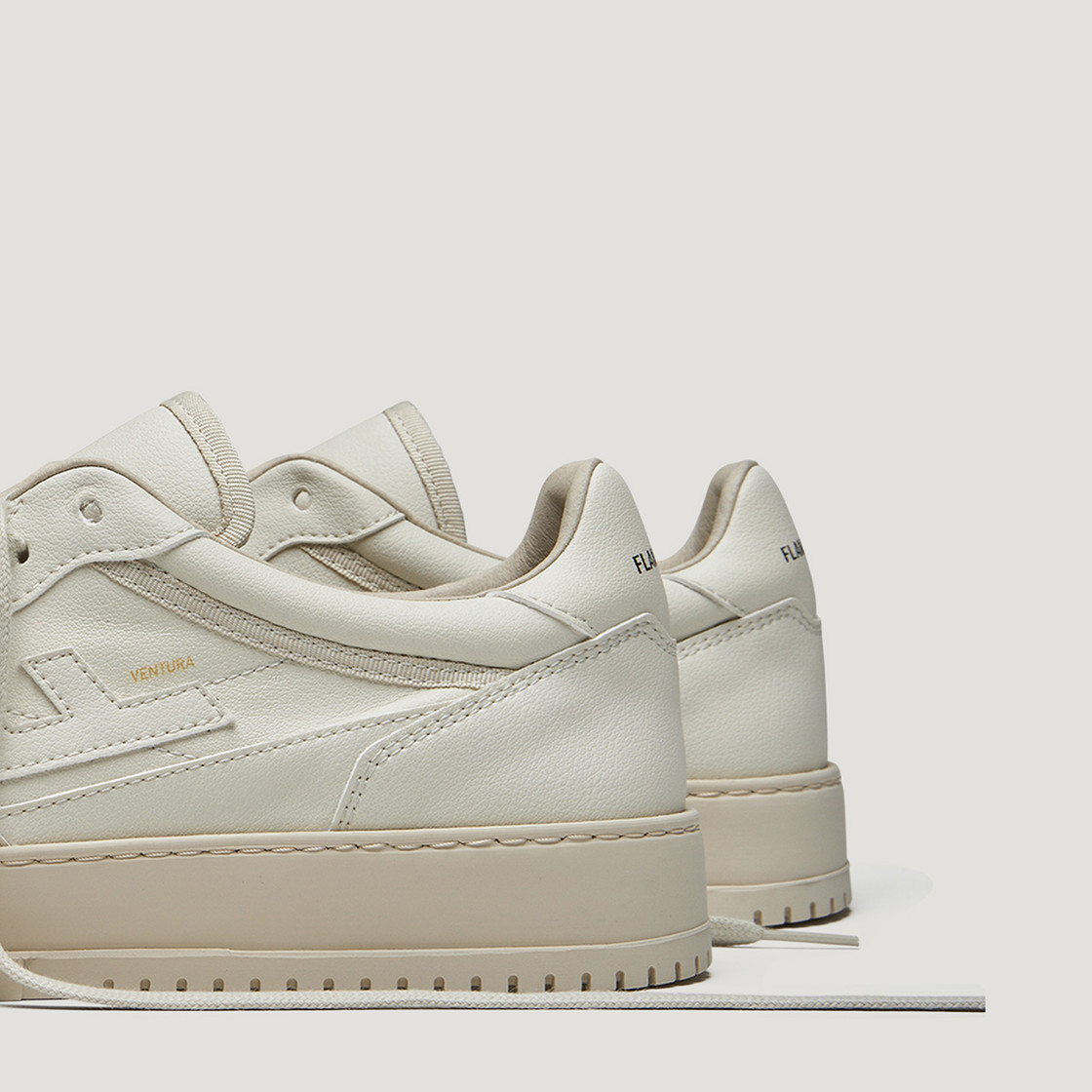 Flamingo's Life VENTURA - cream-white - top view