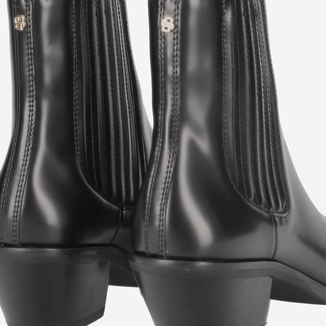 Boss Niara - Black - Special image