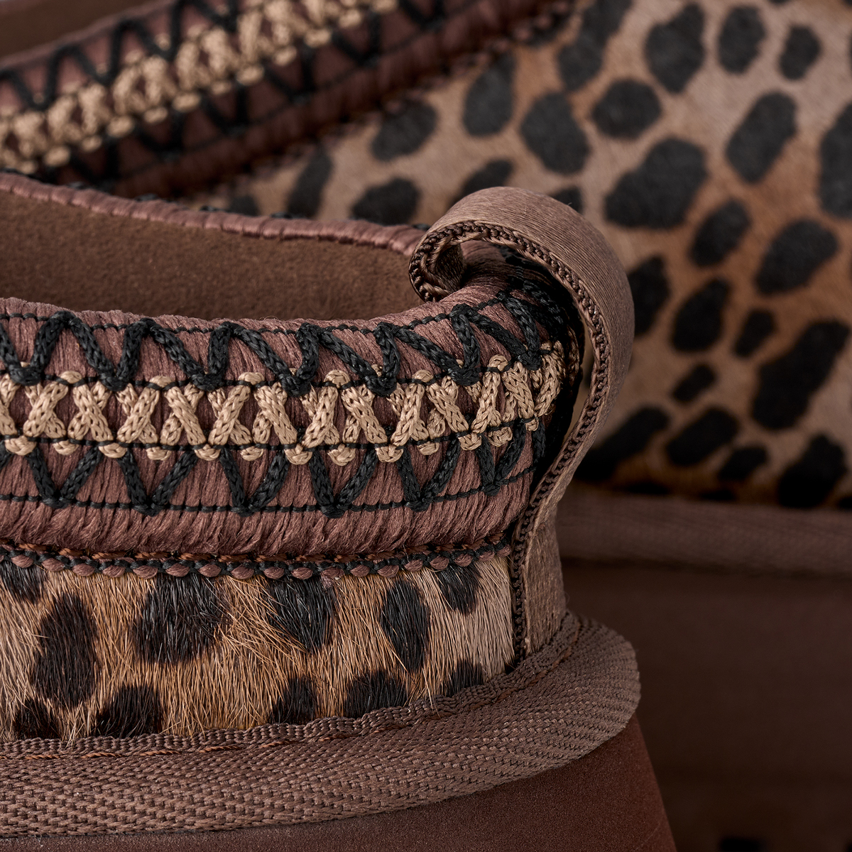 UGG 1178430-BCDR TAZZ CASPIAN Slippers in brown combined buy online