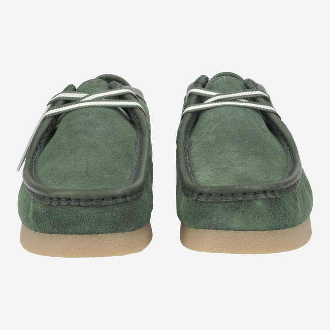 Clarks WallabeeEVO - Green - Front view
