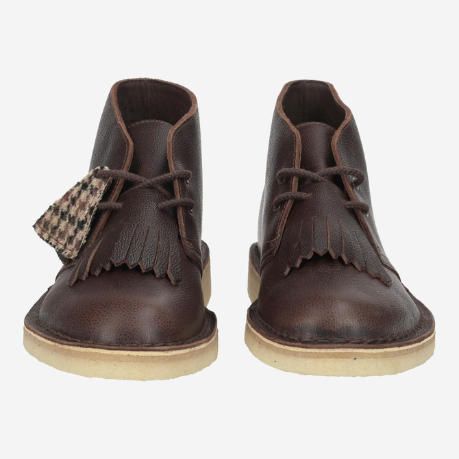 Clarks Desert Boot - Brown - Front view