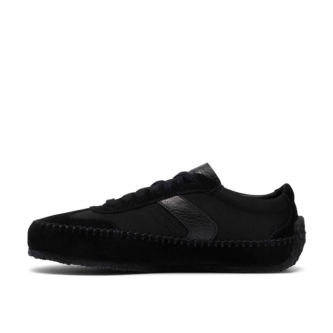 Clarks Tor Low - Black - Top view